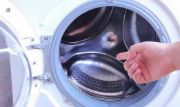 洗衣机清洗方法视频,视频揭秘高效清洁技巧